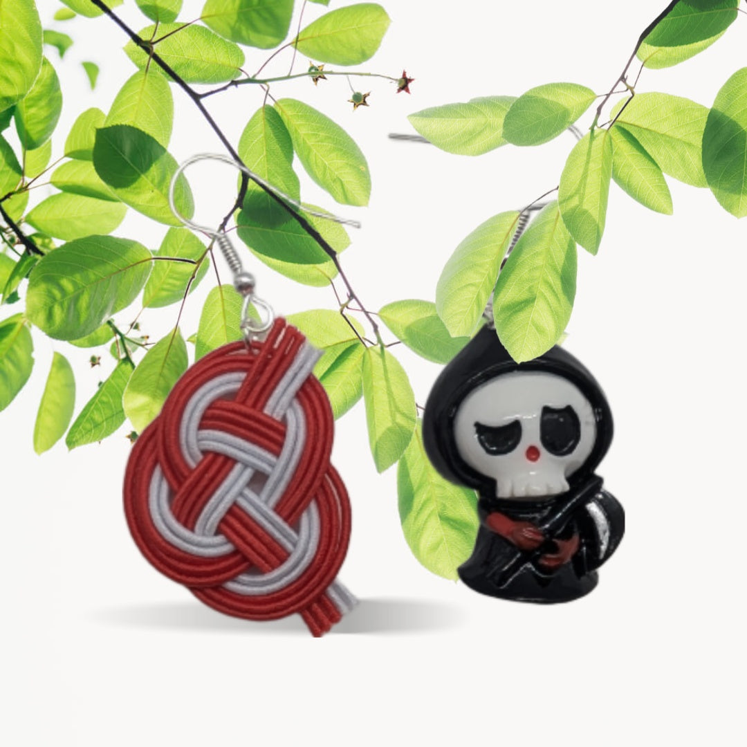 pendentif faucheuse avec faux argent & nœud Awaji