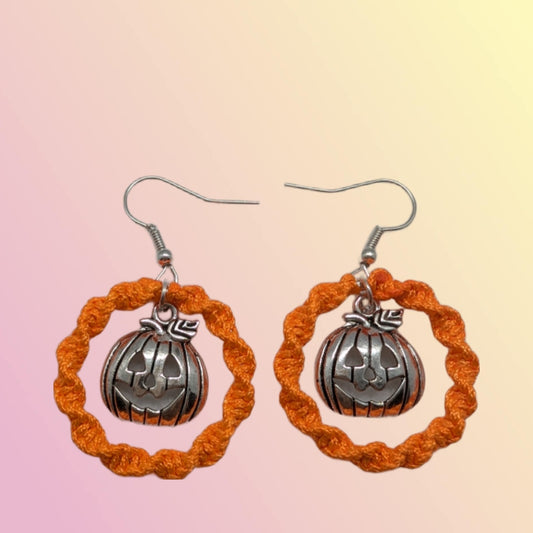 pendentif citrouille souriante en métal & nœud plat unidirectionnel
