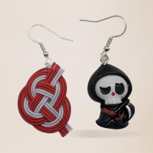 pendentif faucheuse avec faux argent & nœud Awaji